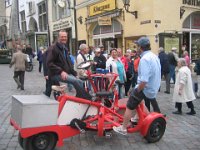 IMG 1278  En cykel för sju personer på rundtur i Tallin